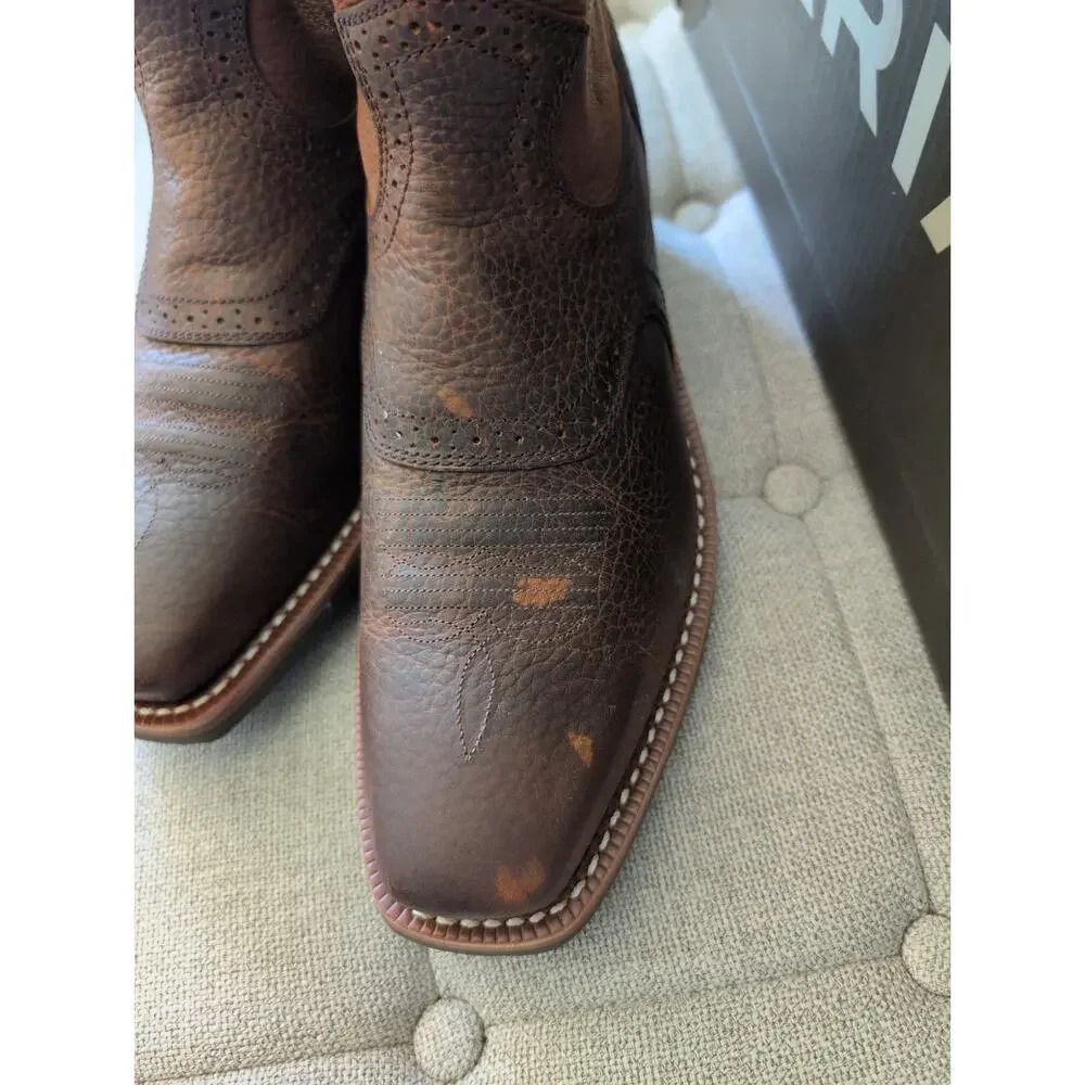 Ariat Men's Heritage Roughstock Cowboy Boots in Square-toe size 9.5 - Picture 3 of 7